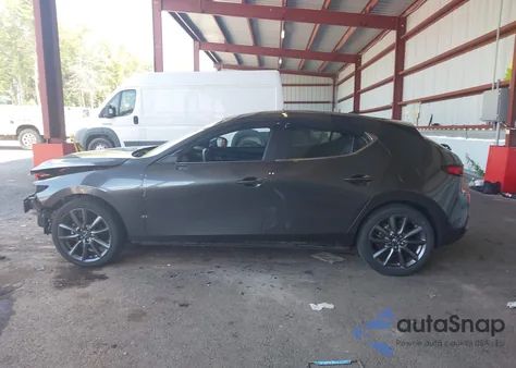 2020 Mazda Mazda3 Preferred Package z USA, uszkodzony, nr VIN JM1BPAMM9L1155748